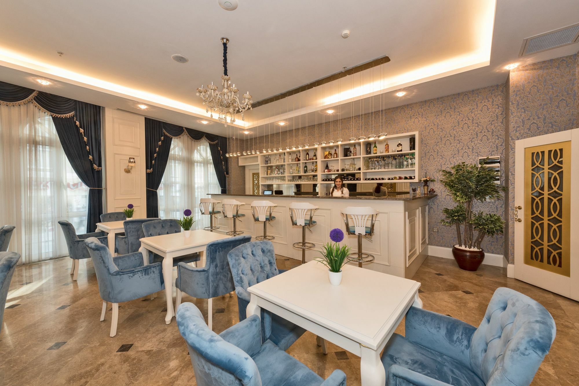 Hotel Marnas 4*