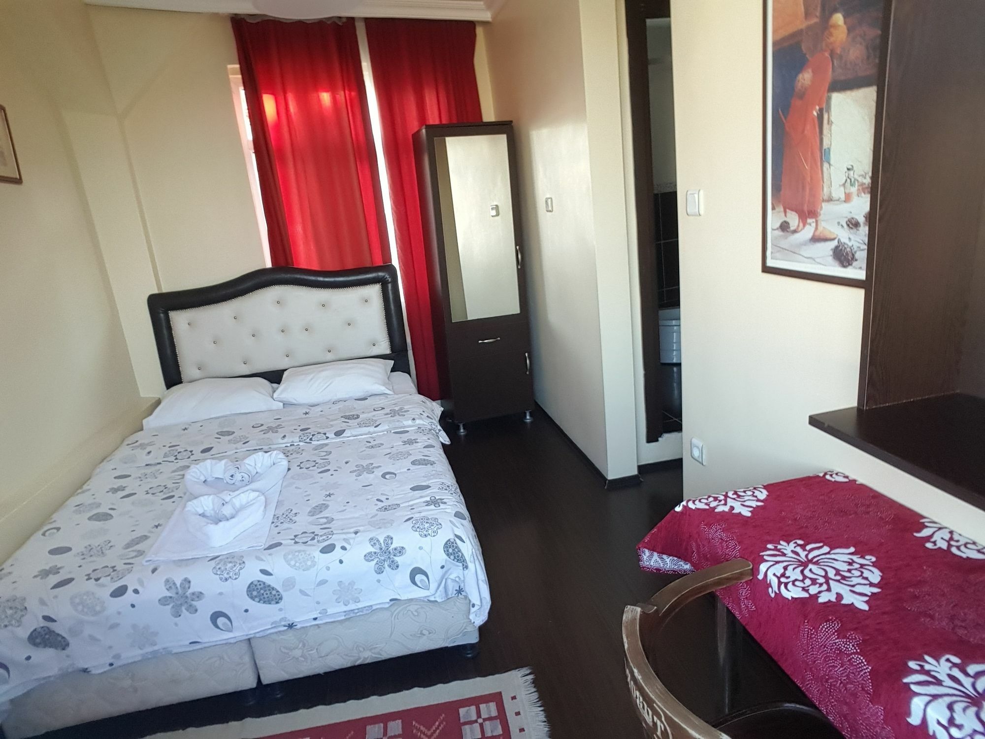 Guest house Metropolis &