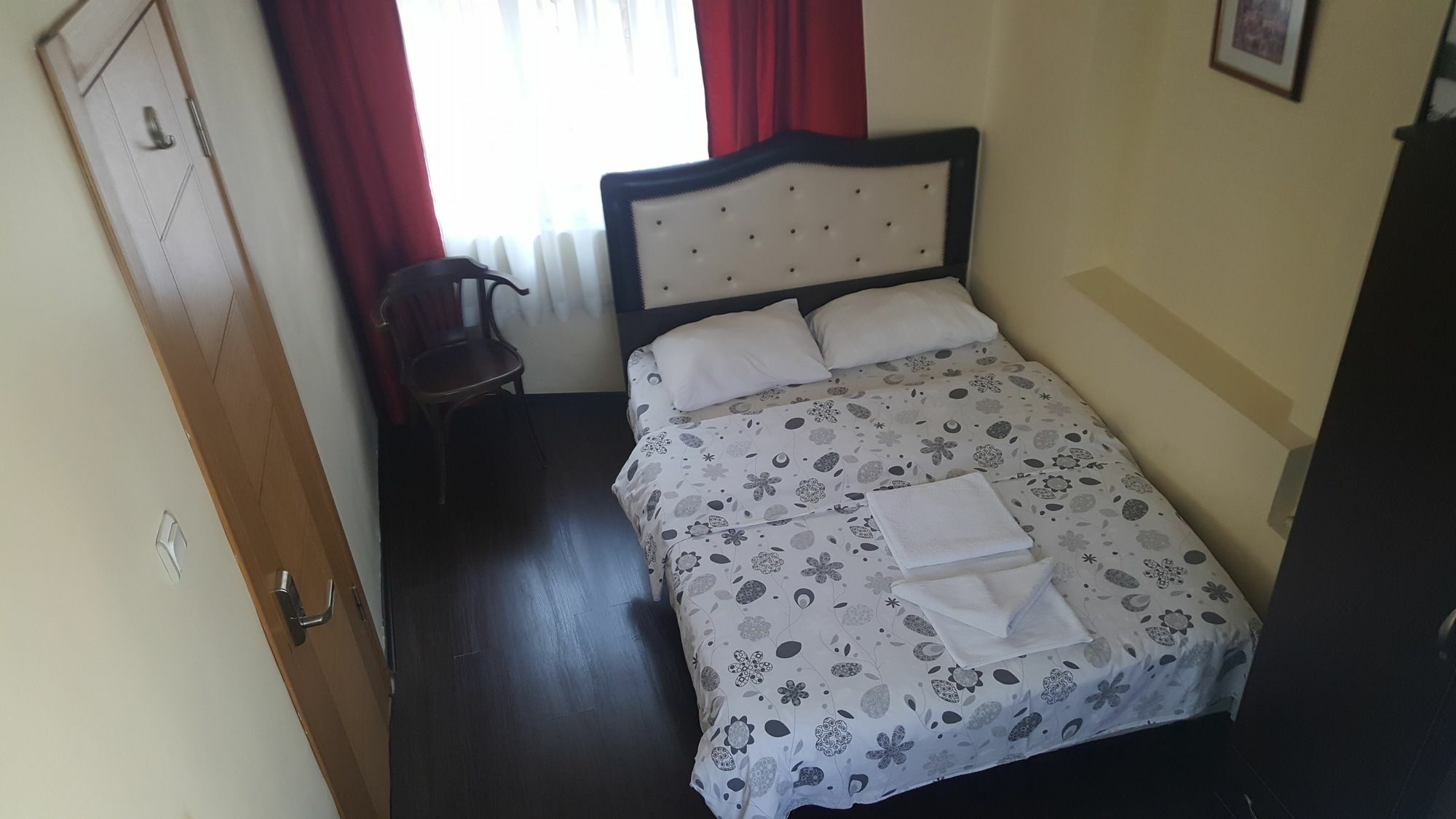 Guest house Metropolis & Istanbul