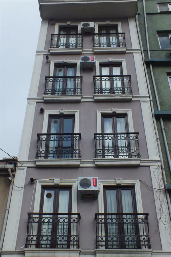 White Taksim Apartment *