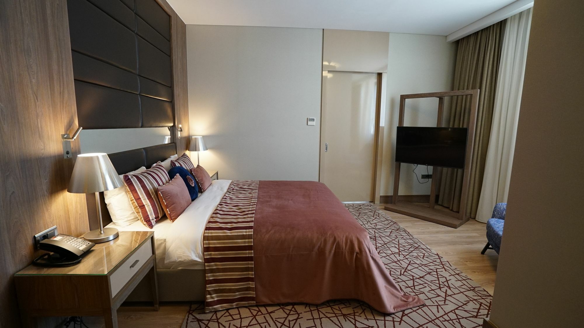 Tryp By Wyndham Basin Ekspres Hotel 5*