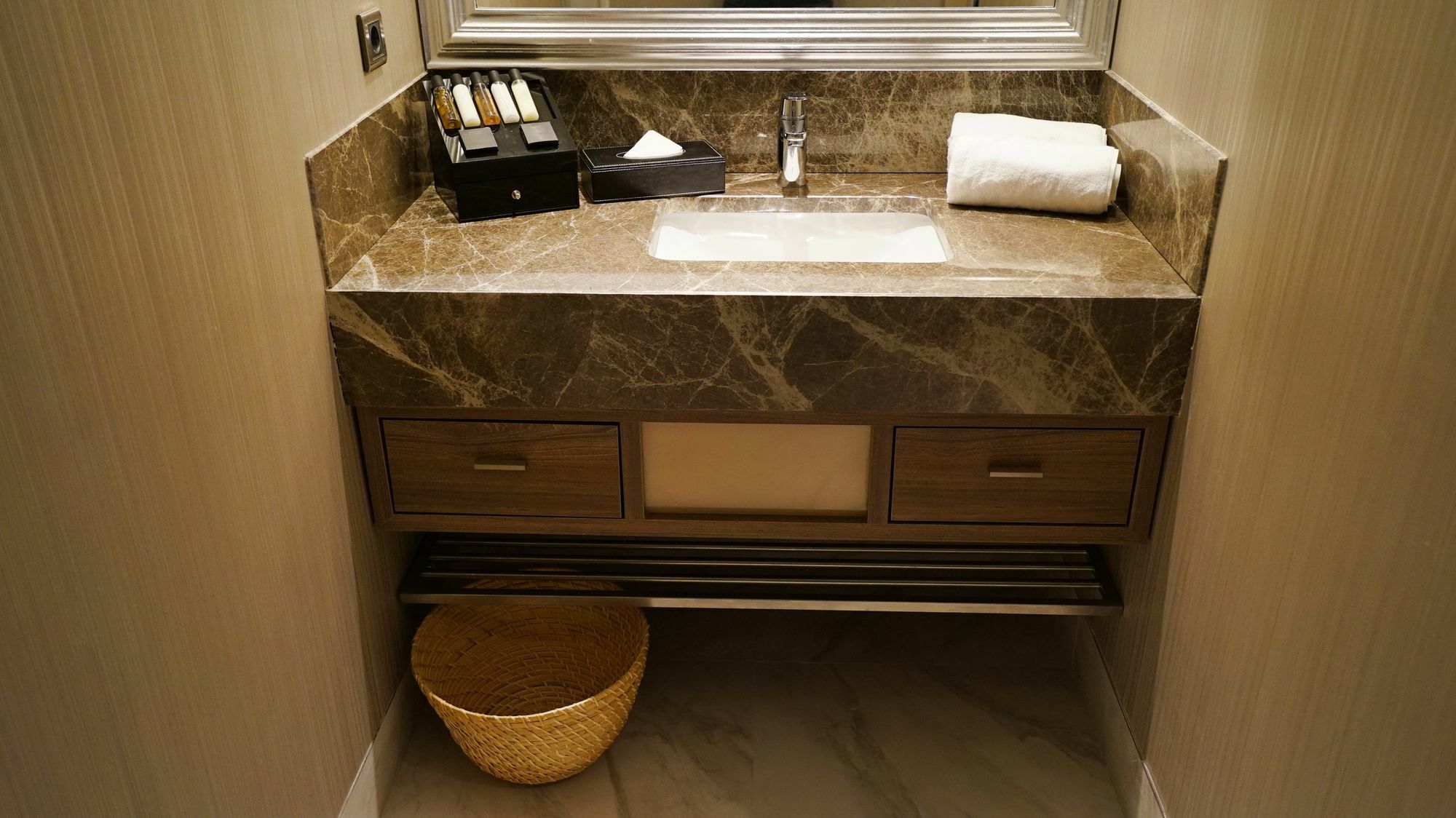 Tryp By Wyndham Basin Ekspres Hotel