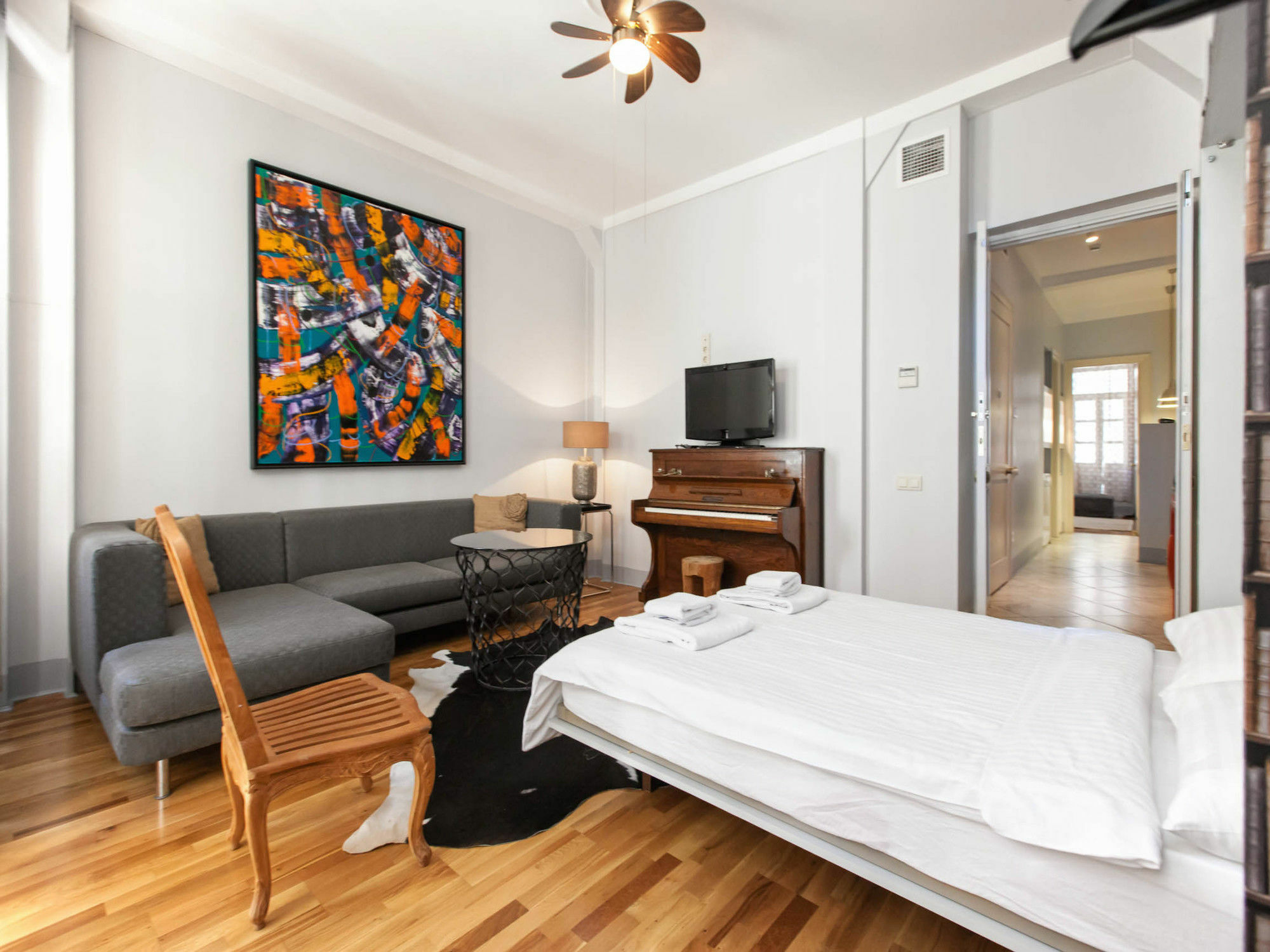 Chiconomy Apartment