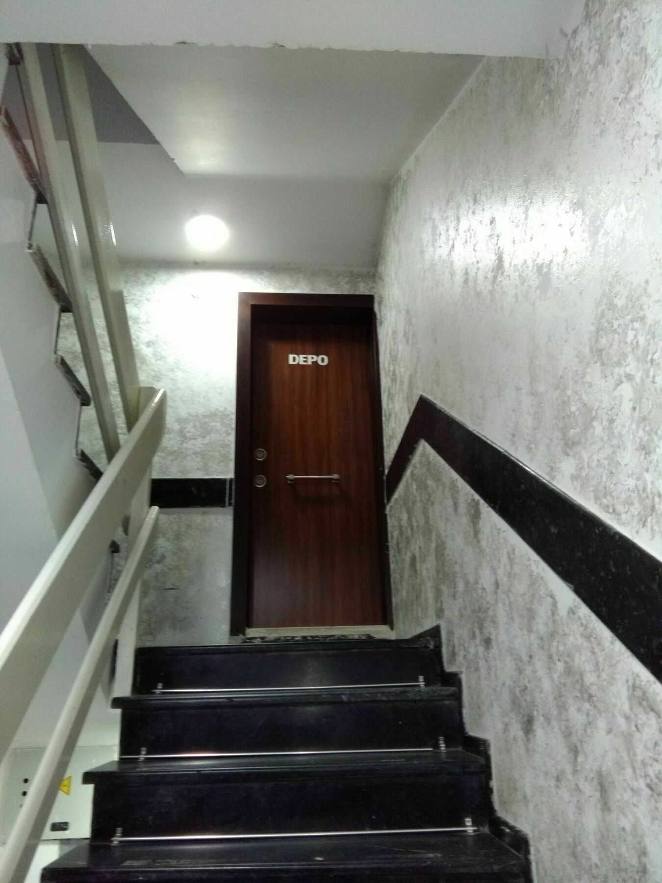 City Hotel