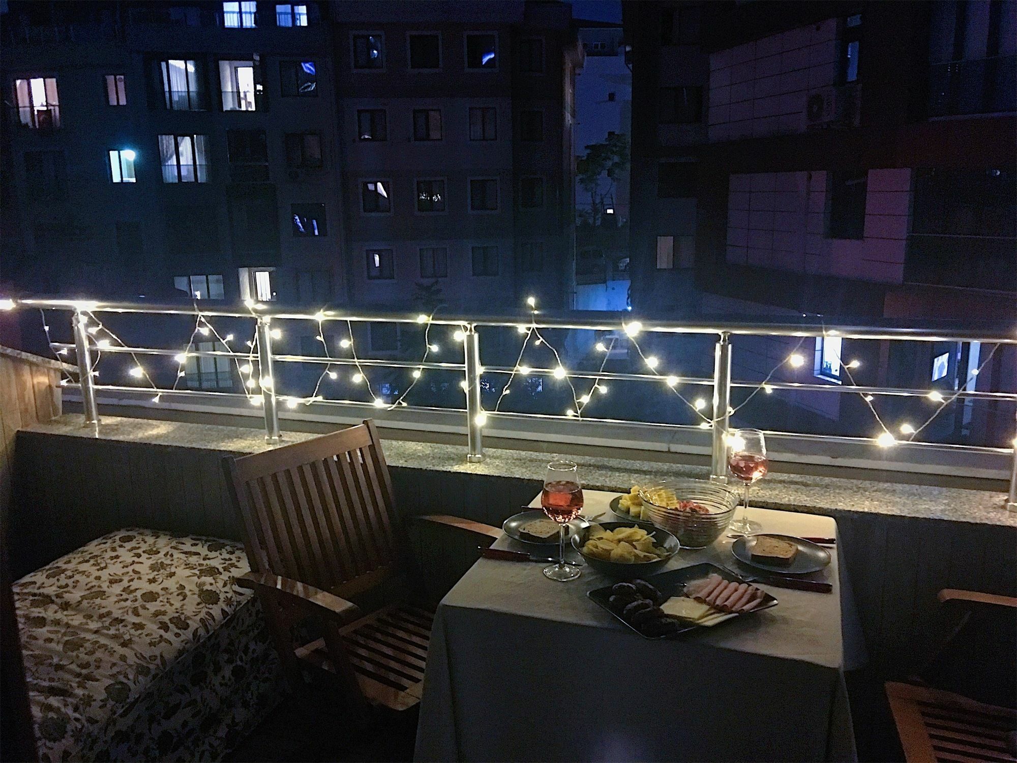 Rooftop Duplex At The Heart Of