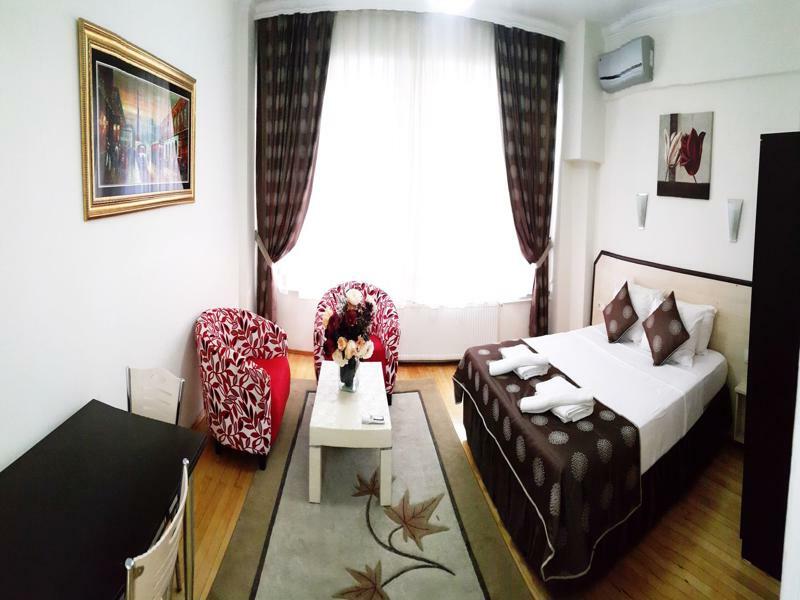 Myra Apartment *