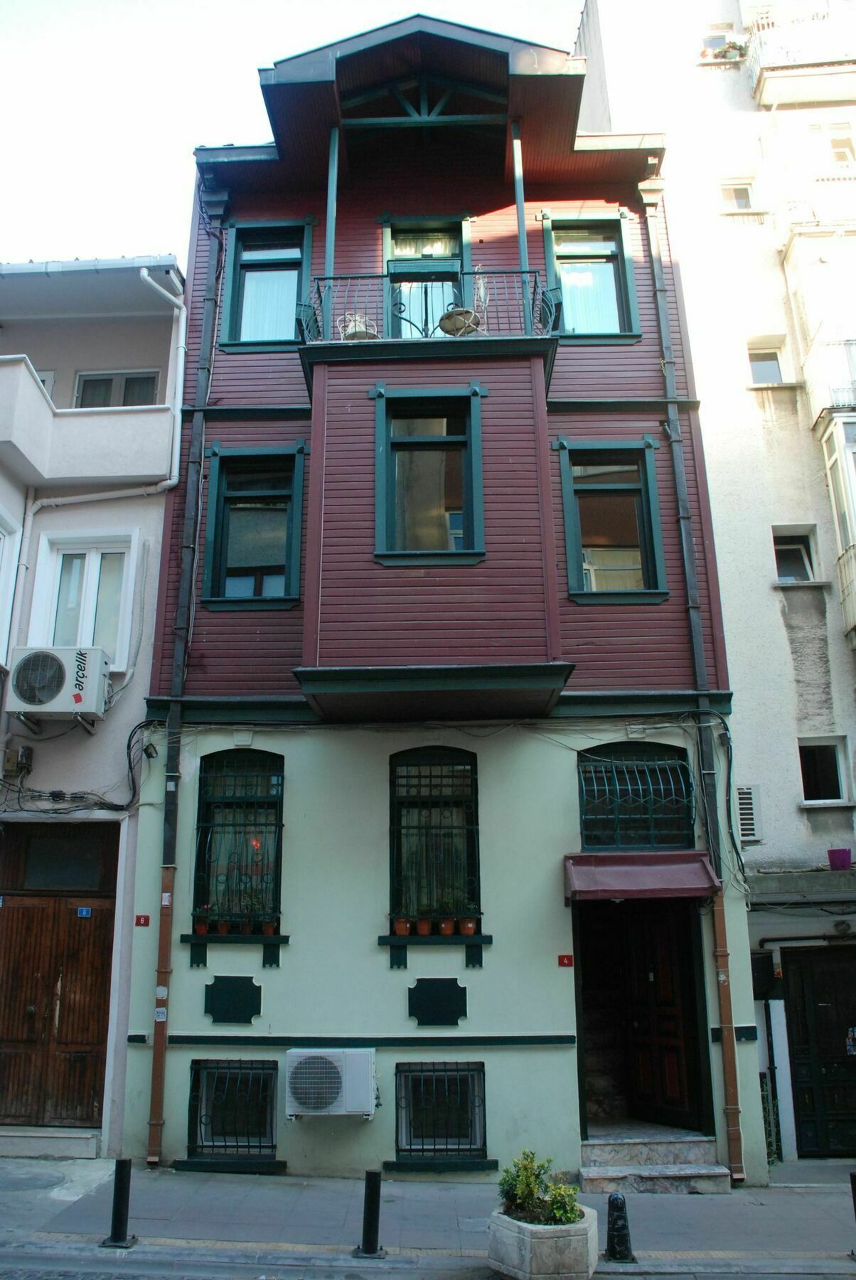 Ortakoy Pasha Konagi 2*