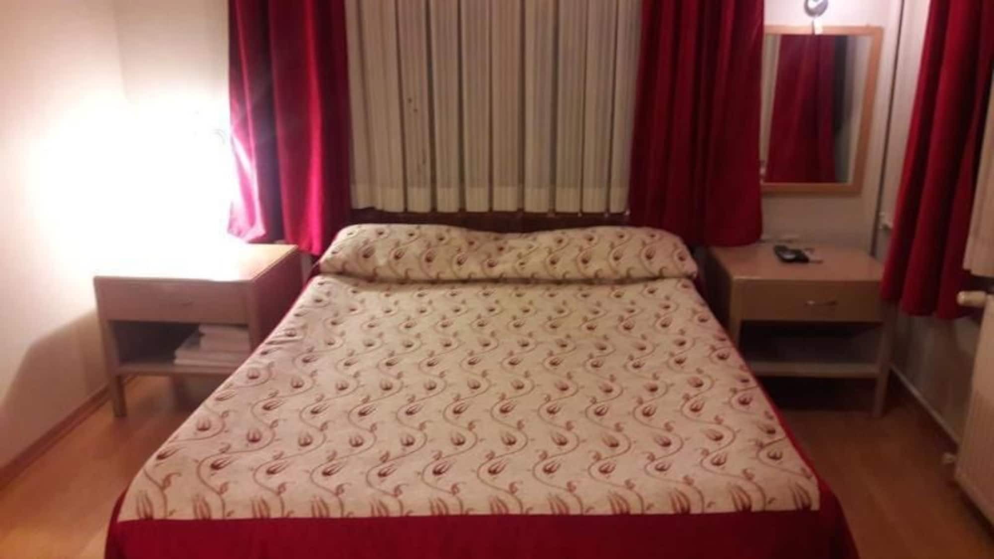 Antique Hotel