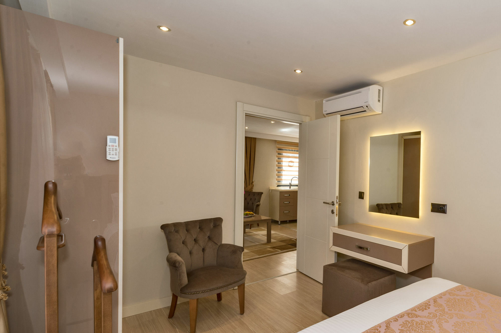 Gen Aparthotel 3*