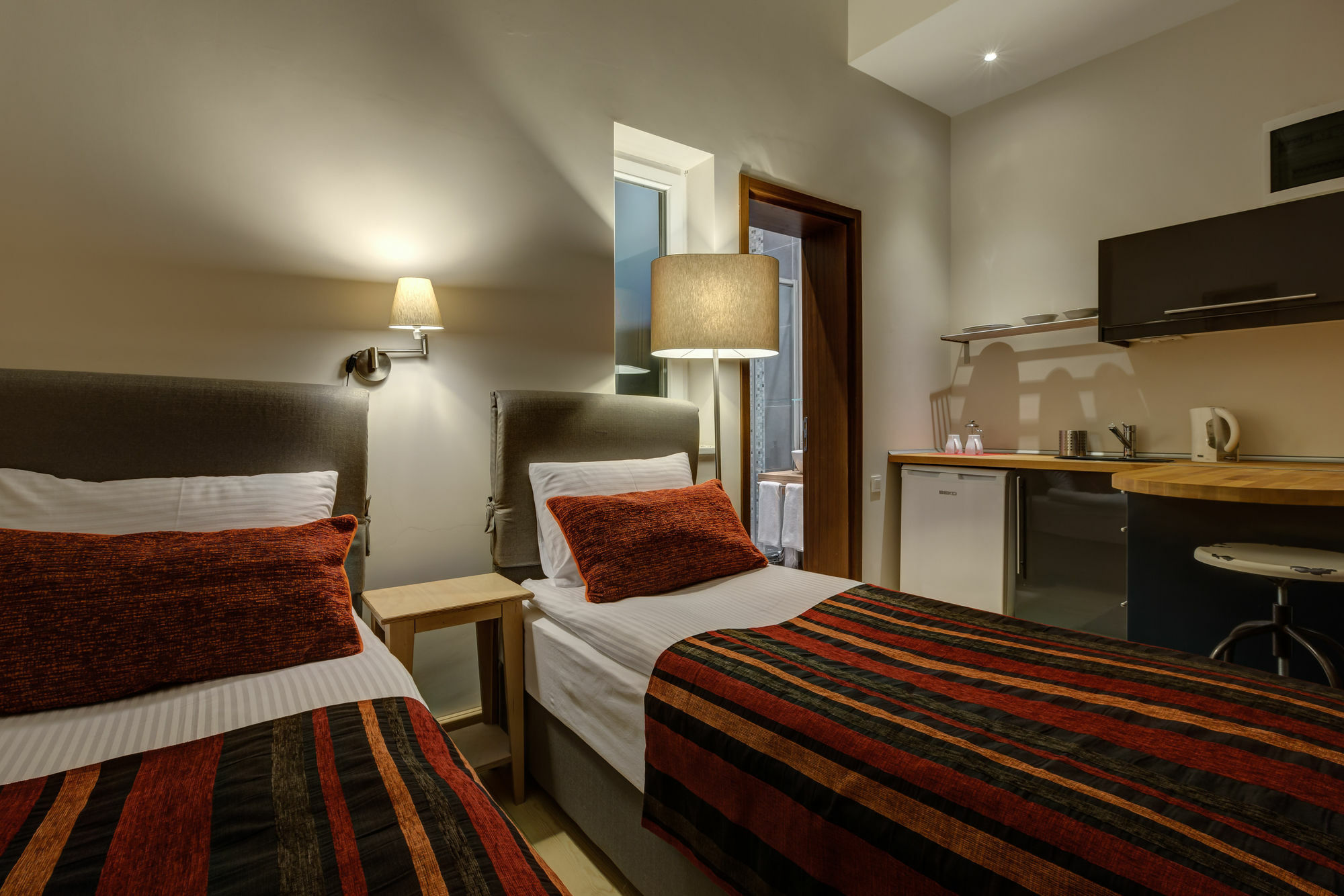 Aparthotel No11 &