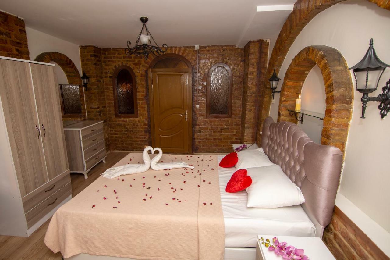 Desina Deluxe Hotel *