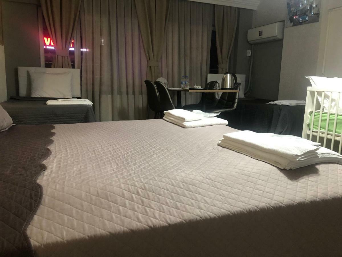 Lizzia Butik 3*