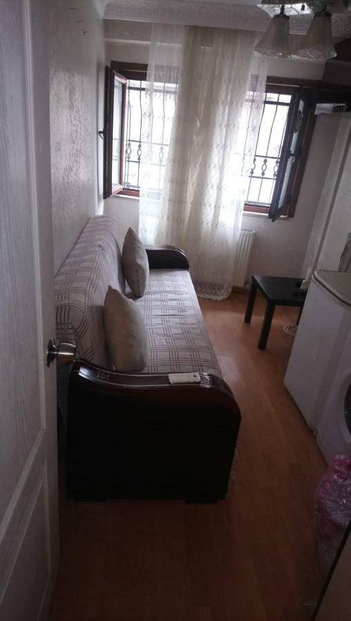 Akdemir House