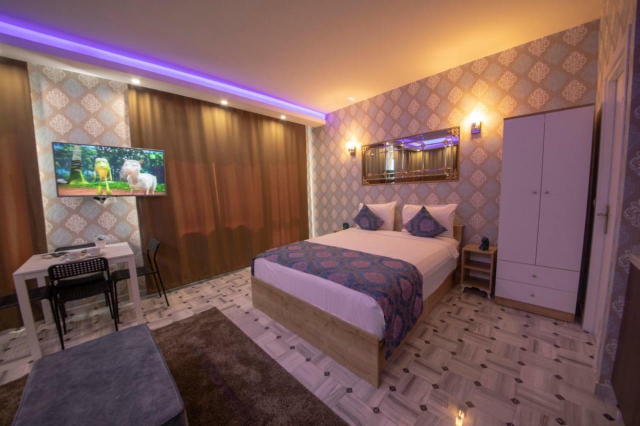 Royal Taksim 3*