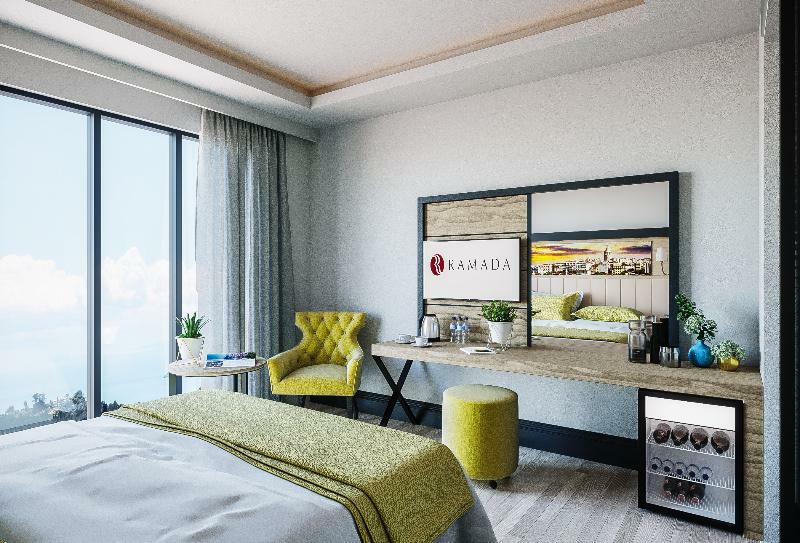 Ramada Encore By Wyndham Basin Express Hotel