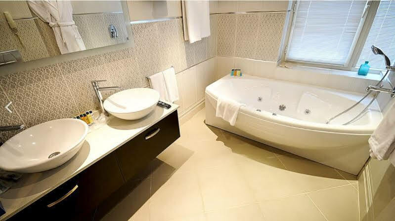 Elite Dragos Hotel
