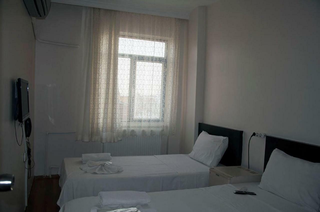 Golden Sky Bed & Breakfast 2*
