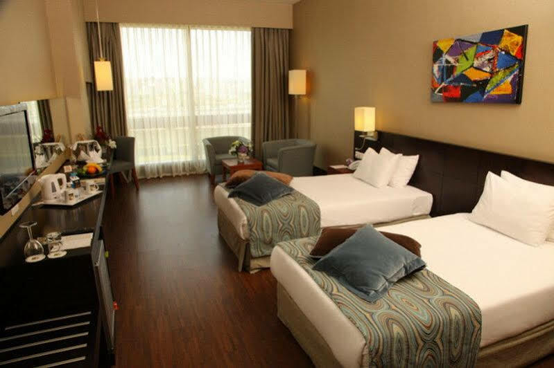 Isg Sabiha Goekcen Airport Hotel 4*