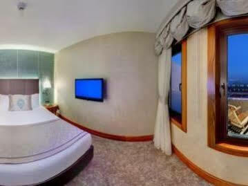 Otel Biz Cevahir Sultanahmet 4*