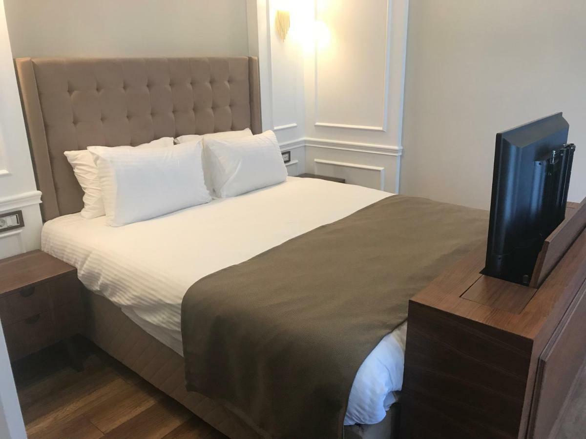 Old Port Hotel 2*