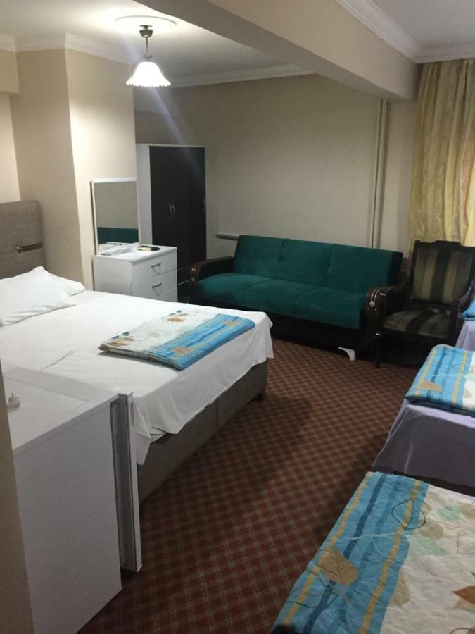 Paris Otel 2*