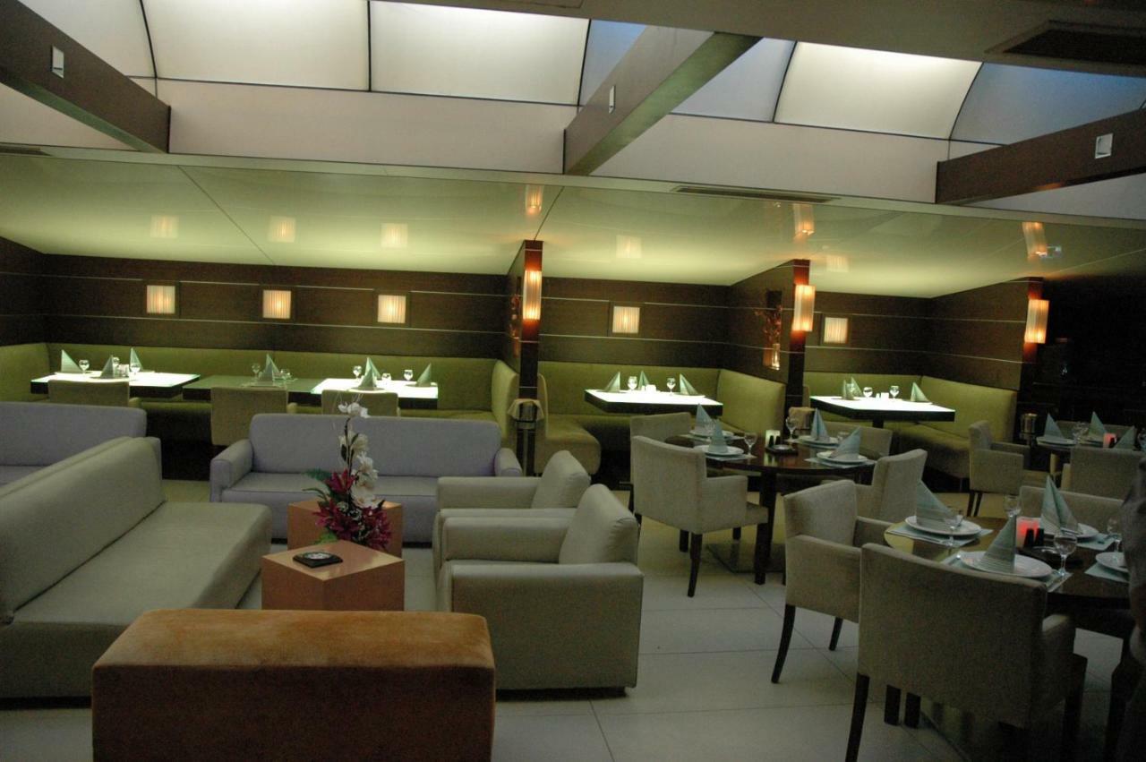 Hotel Mister & 4*