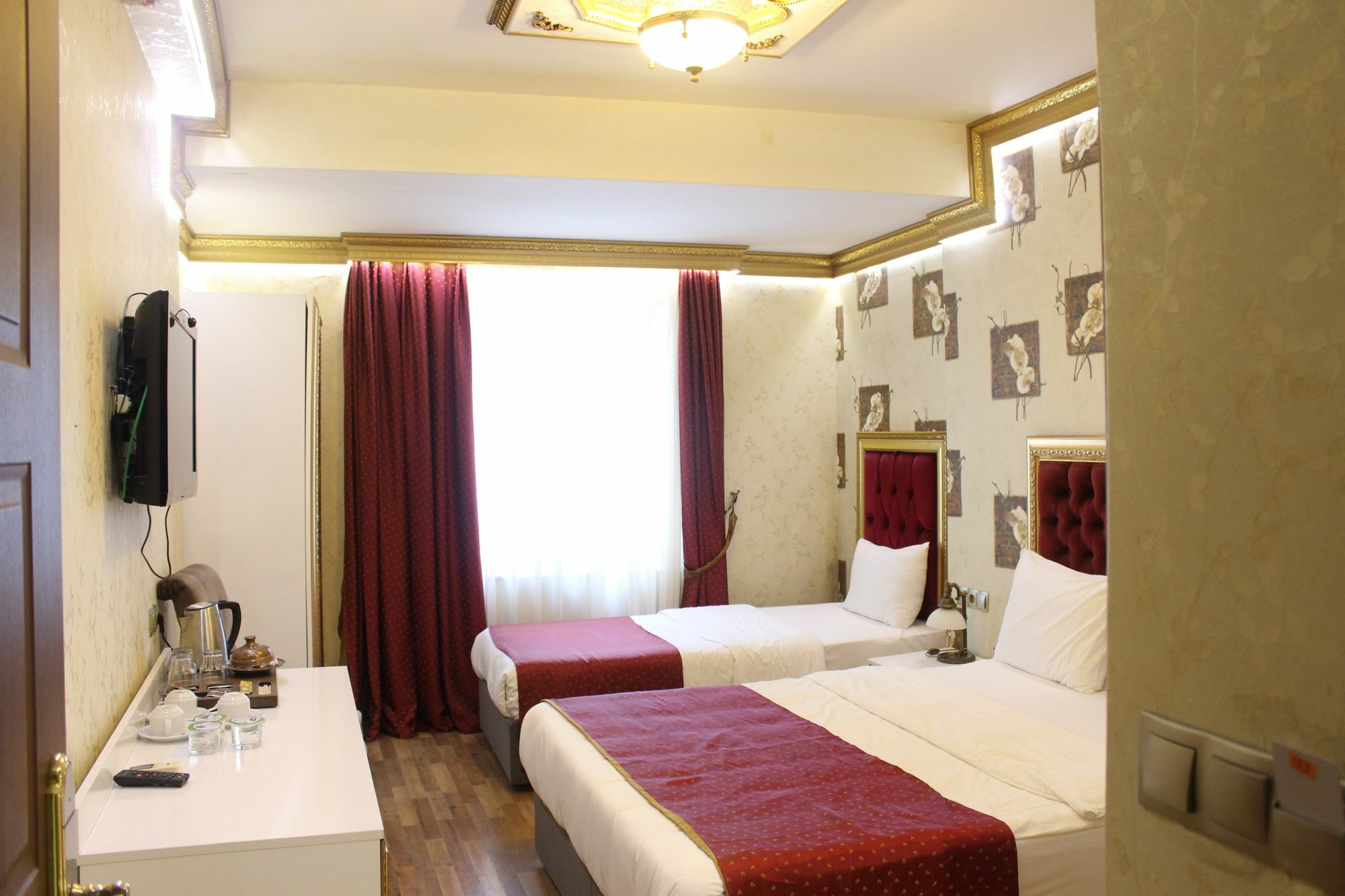 Marmara Deluxe Hotel 4*