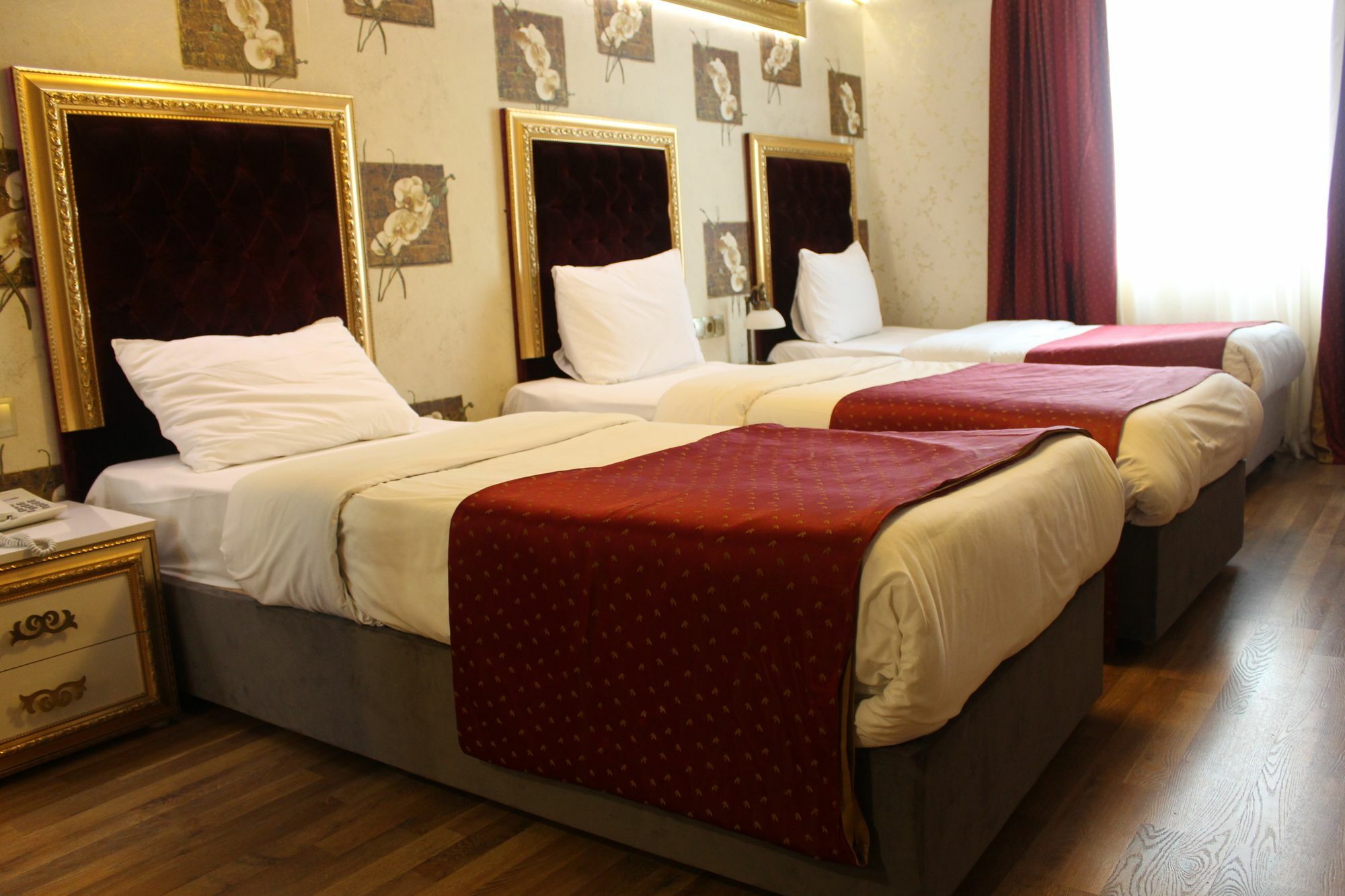 Marmara Deluxe Hotel 4*