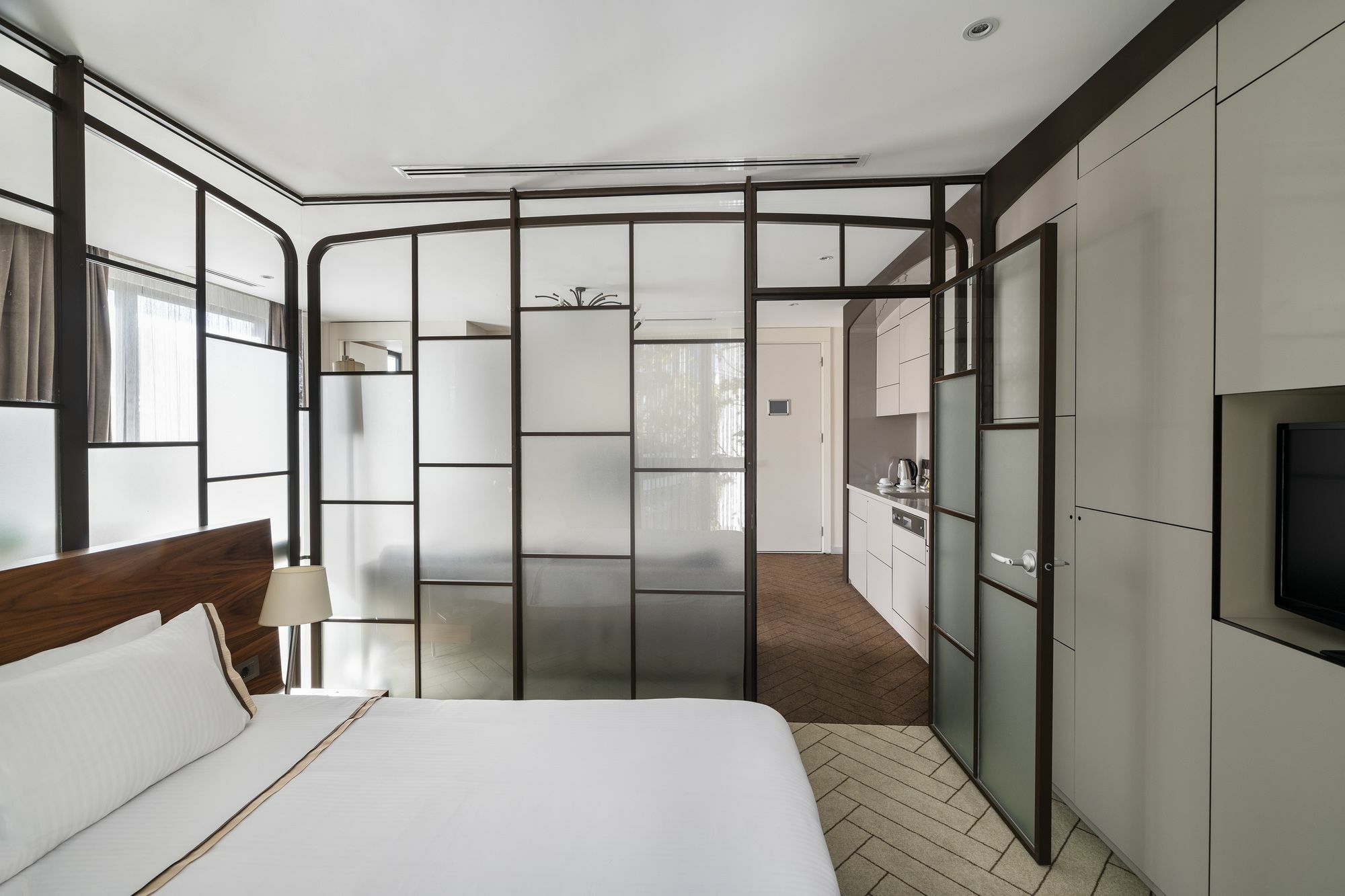 Upsuites 4*