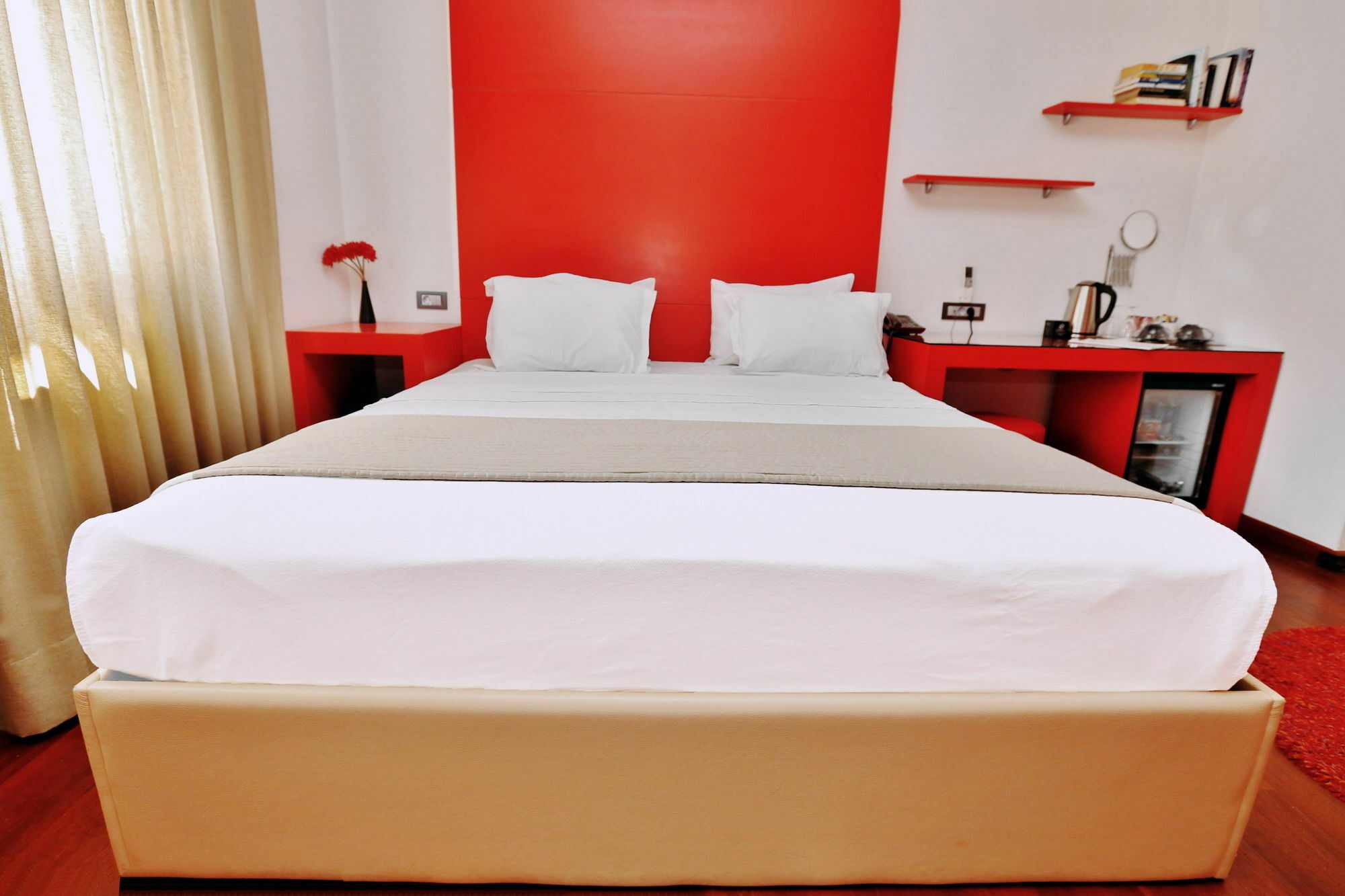 Hotel Eternity Boutique 4*