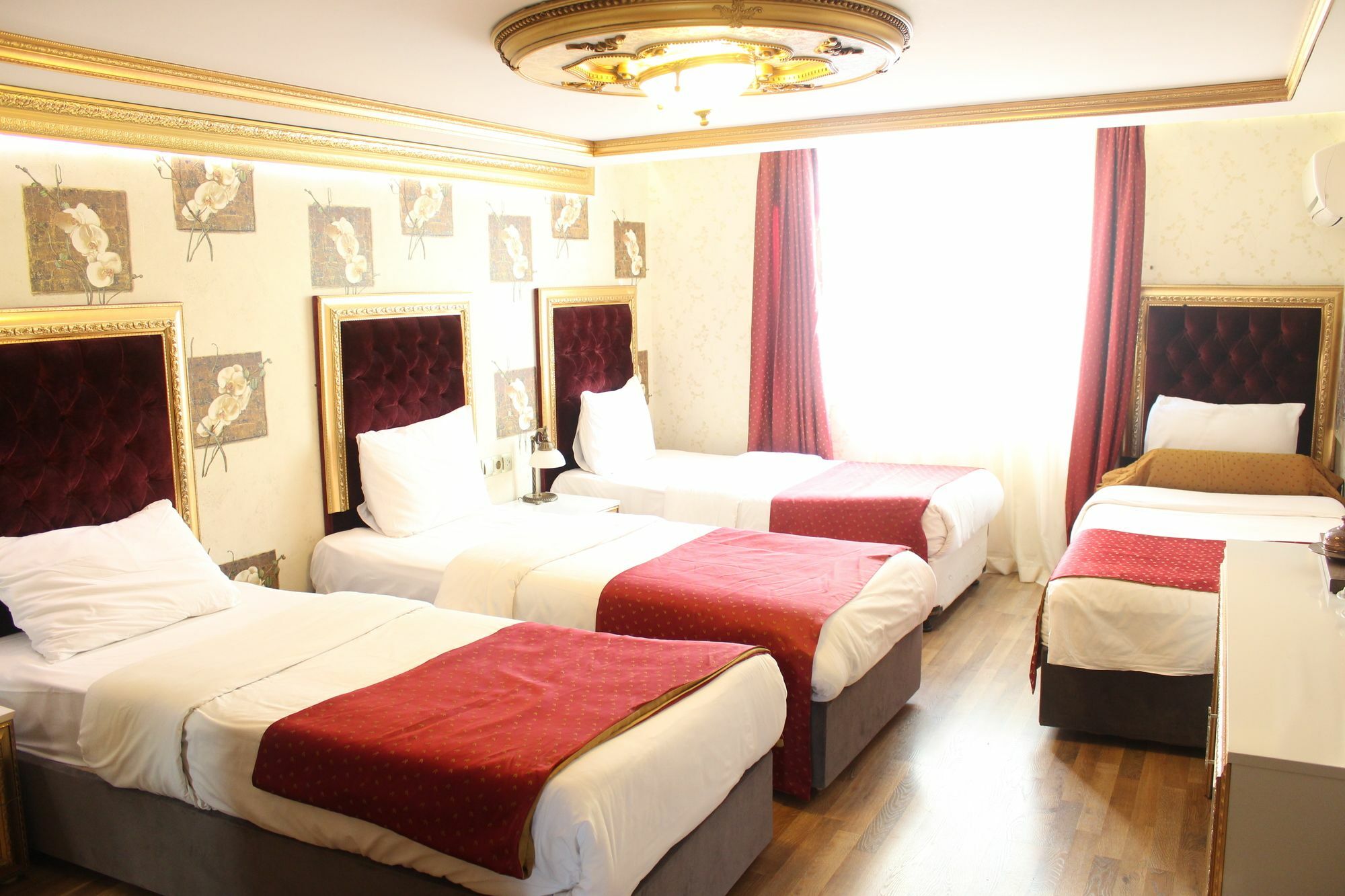 Hotel Marmara Deluxe 4*