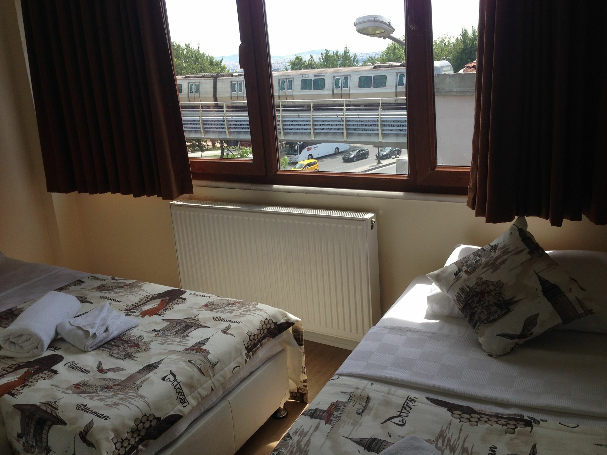 Golden Halic Hotel