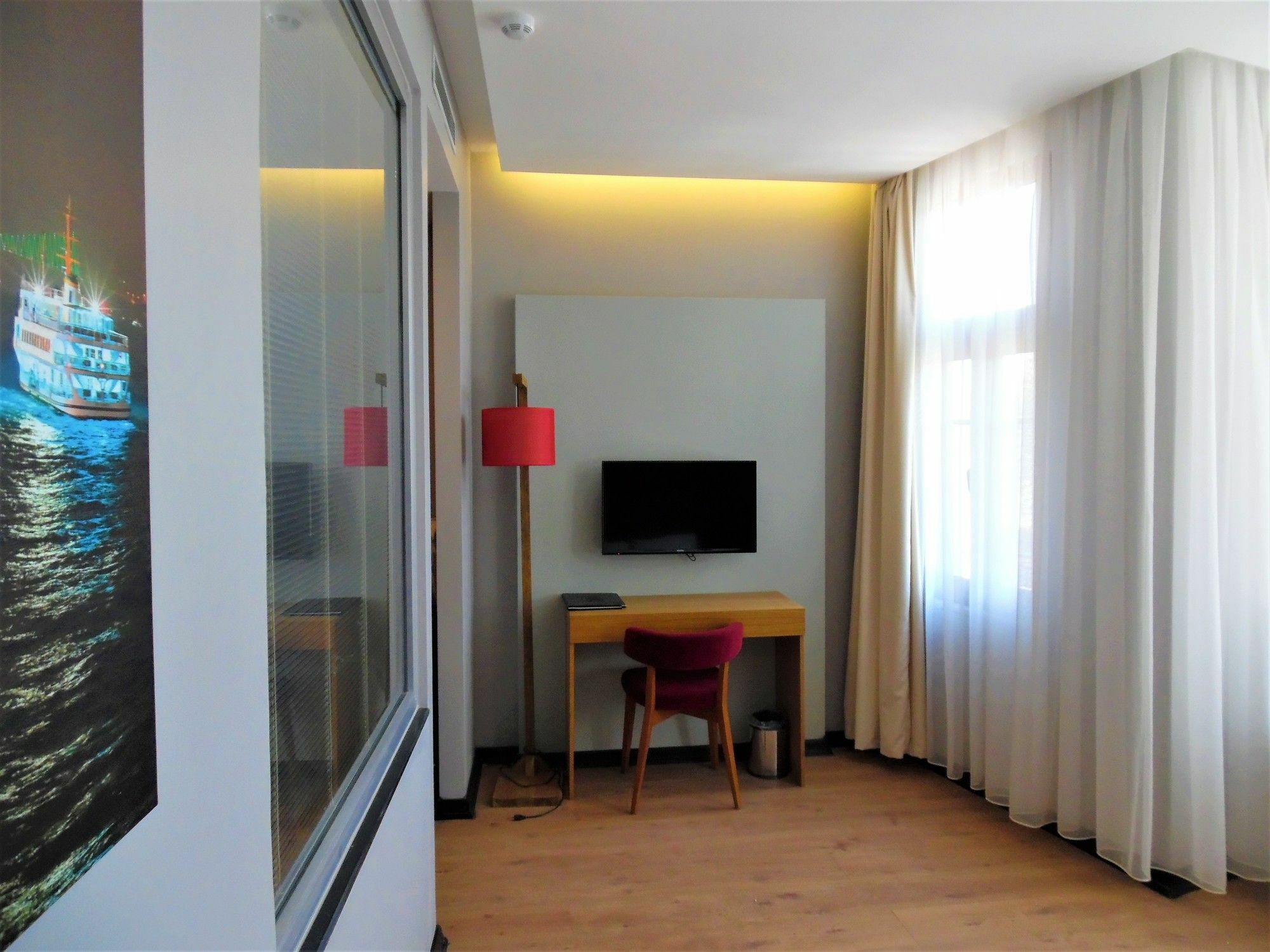 Vvr Hotel 4*