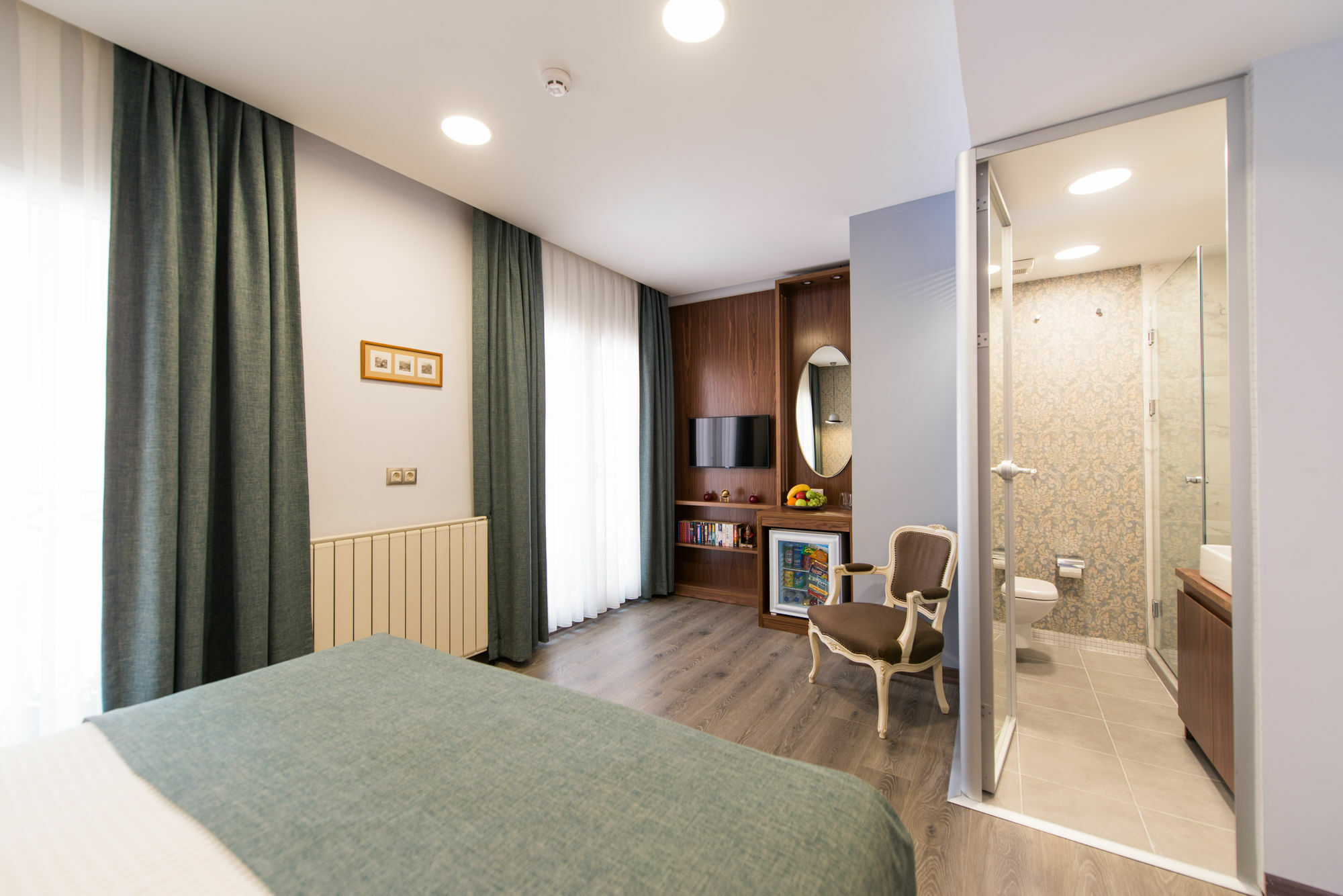 Sometimes Taksim Hotel 3*