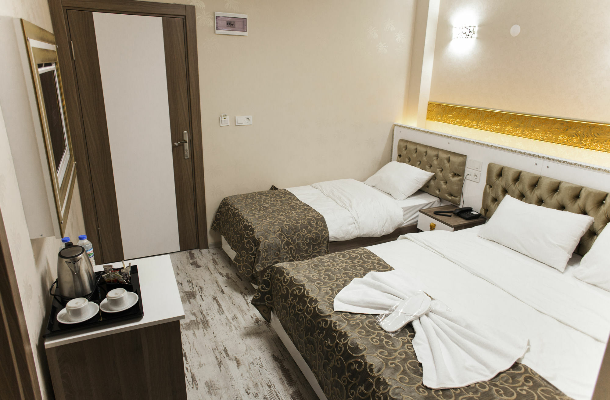 White Palace Hotel 3*