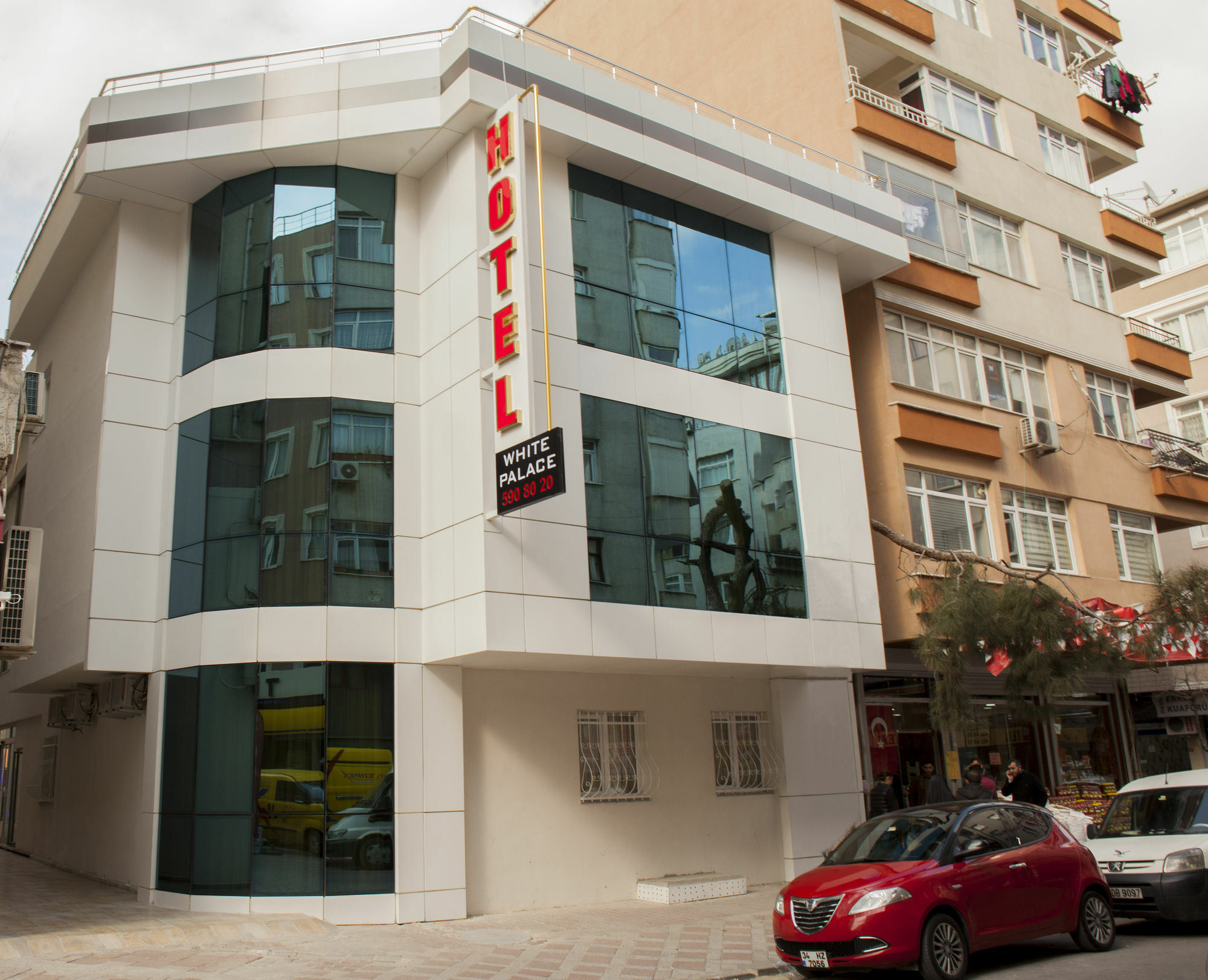 Hotel White Palace 3*