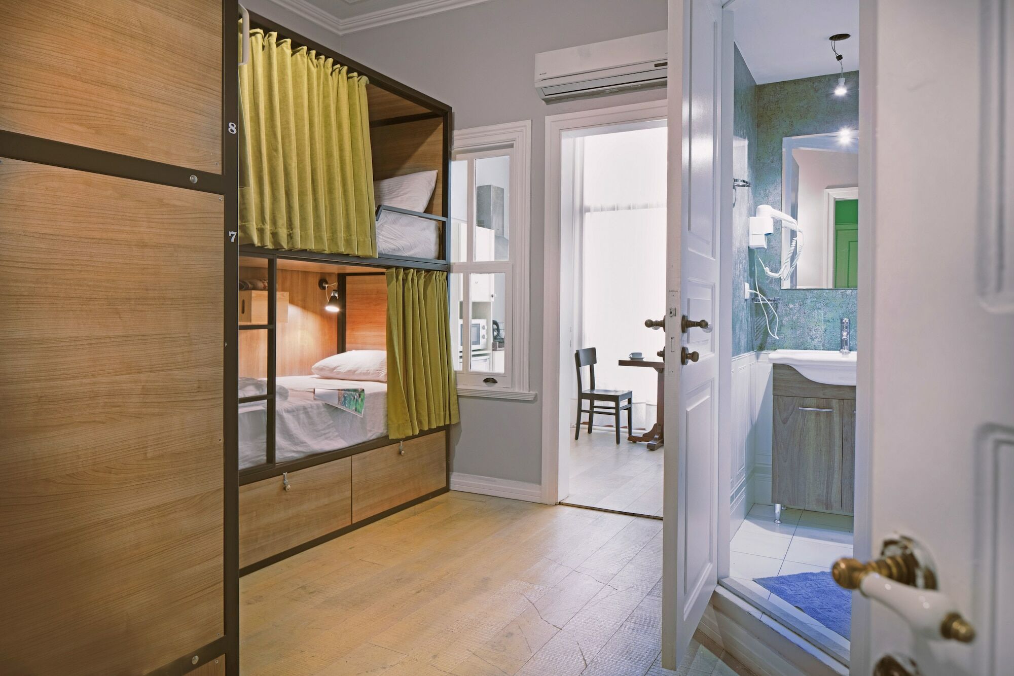 Moda Hostel *