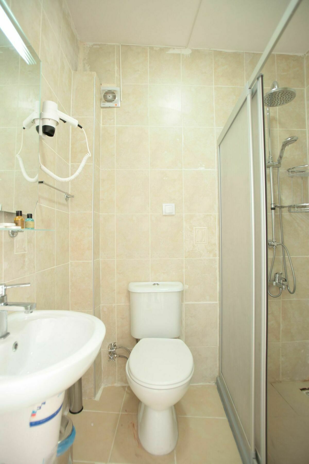 Ottoman 2 Class Hotel