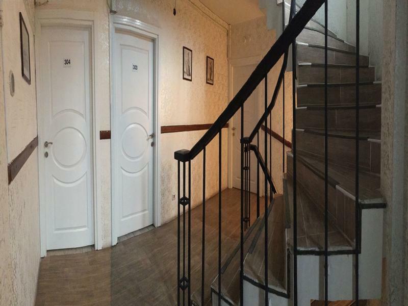 Esra Sultan Petrol Hotel 3*