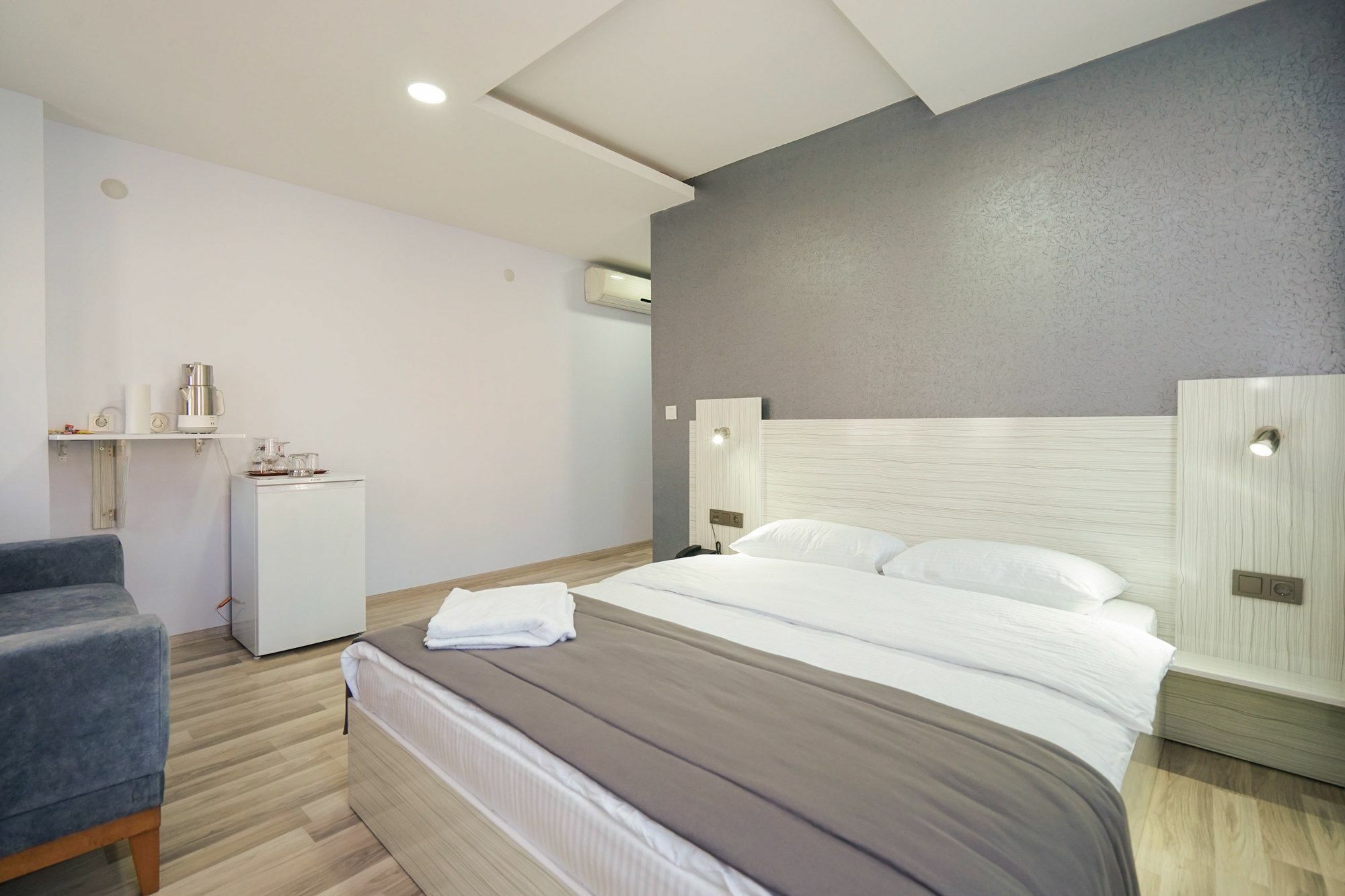 Aparthotel Element 2*