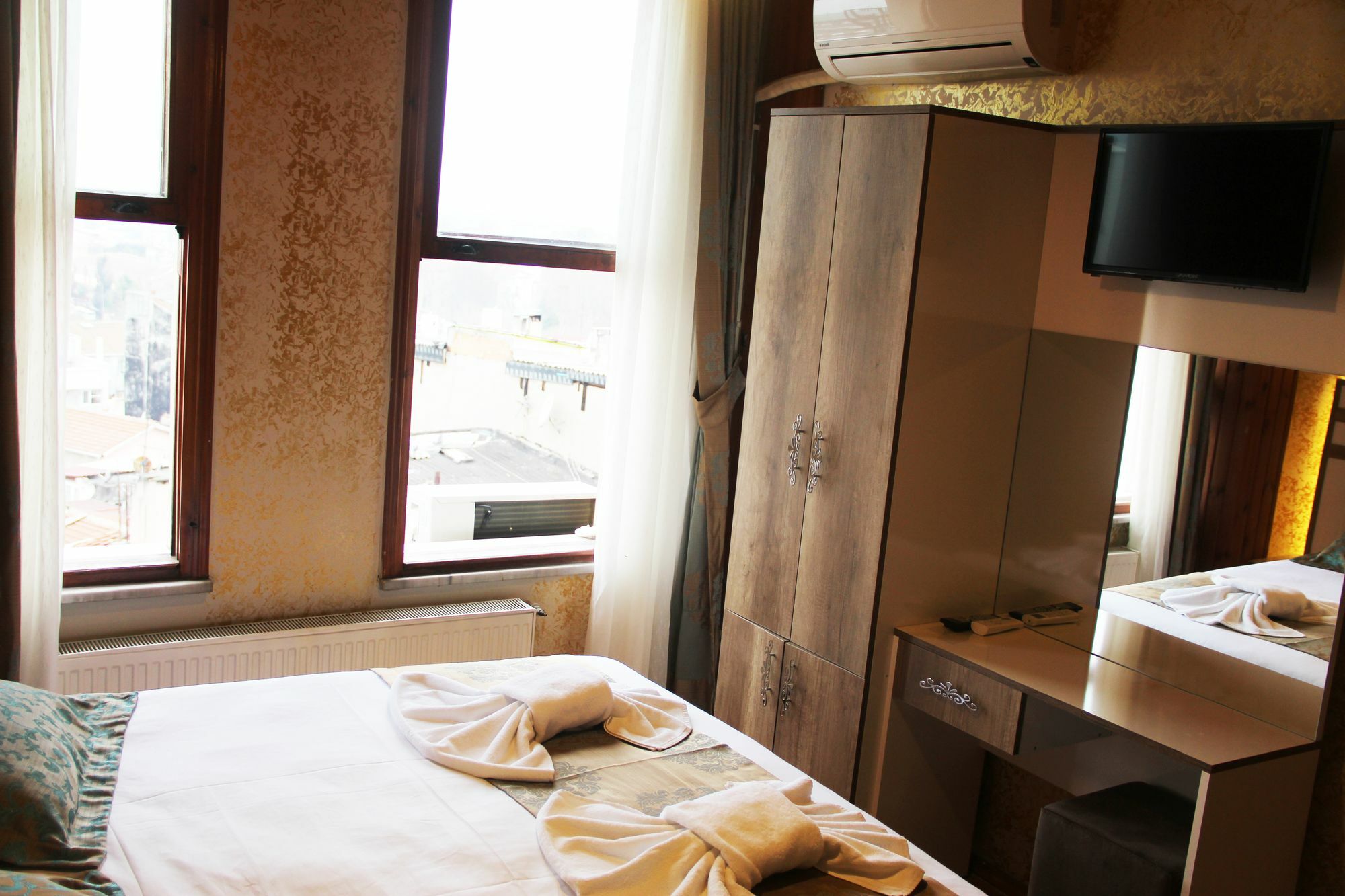 Hotel Theodian