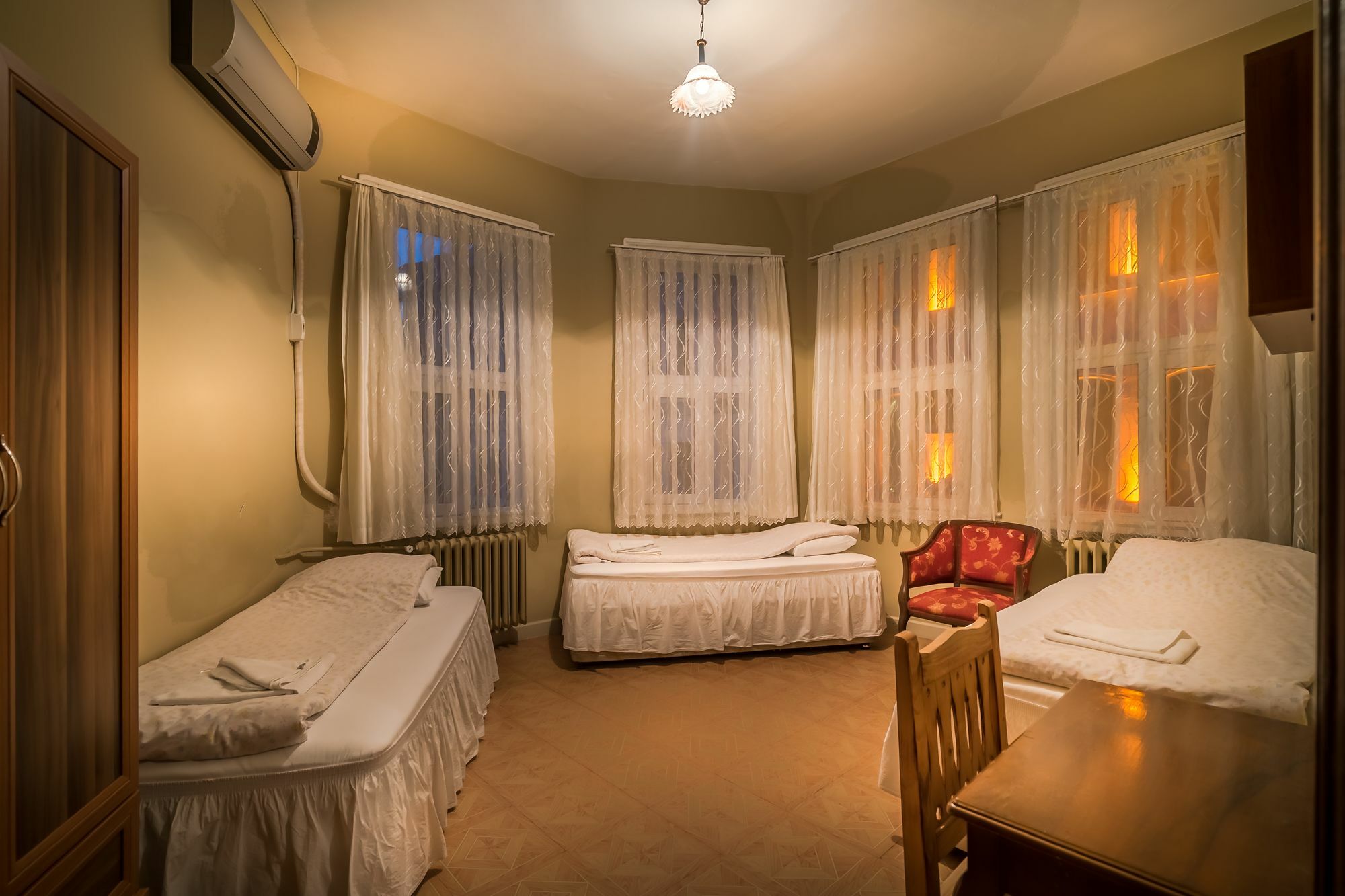 Hotel Yeni 2*