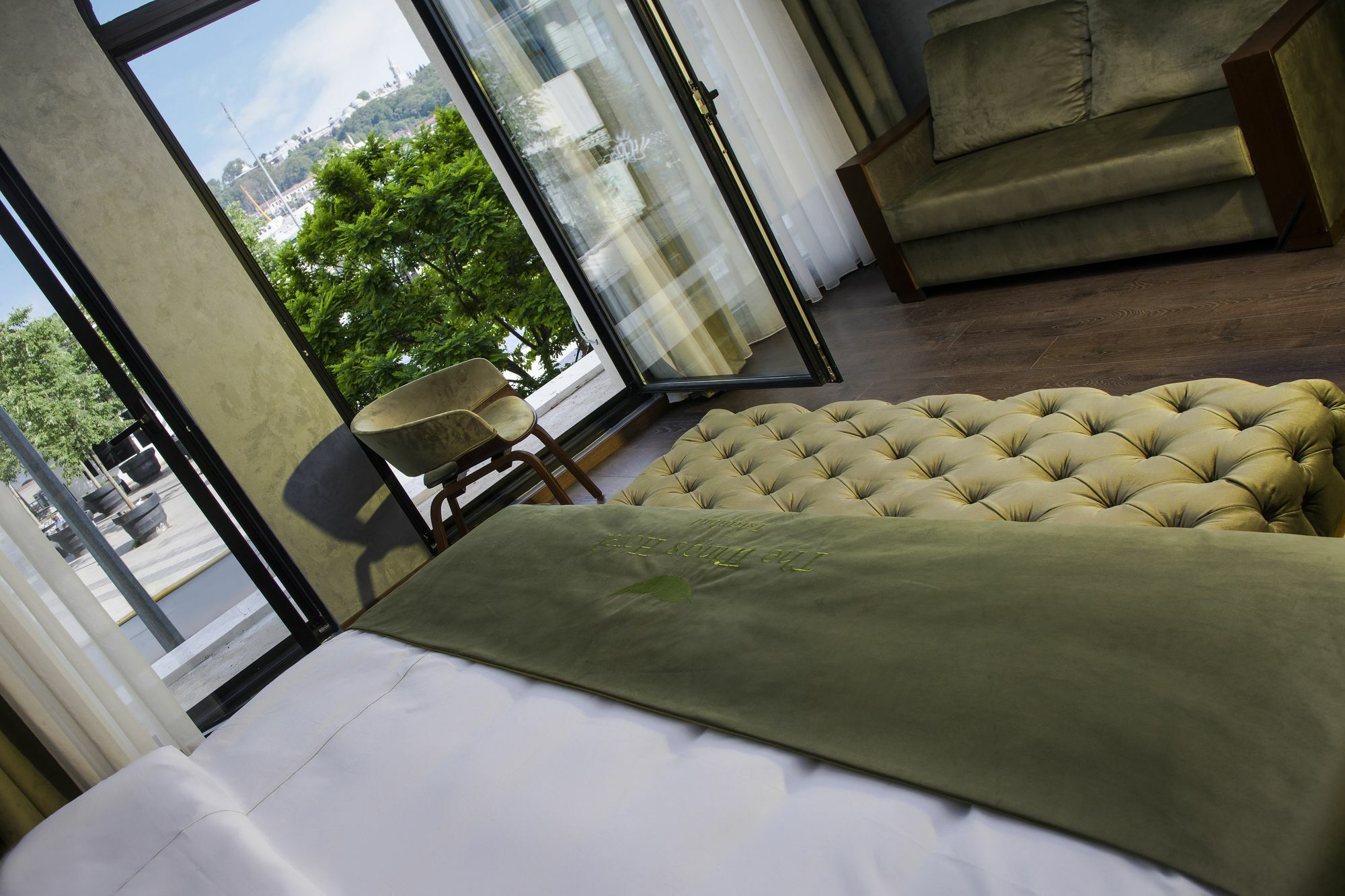 Hotel The Wings