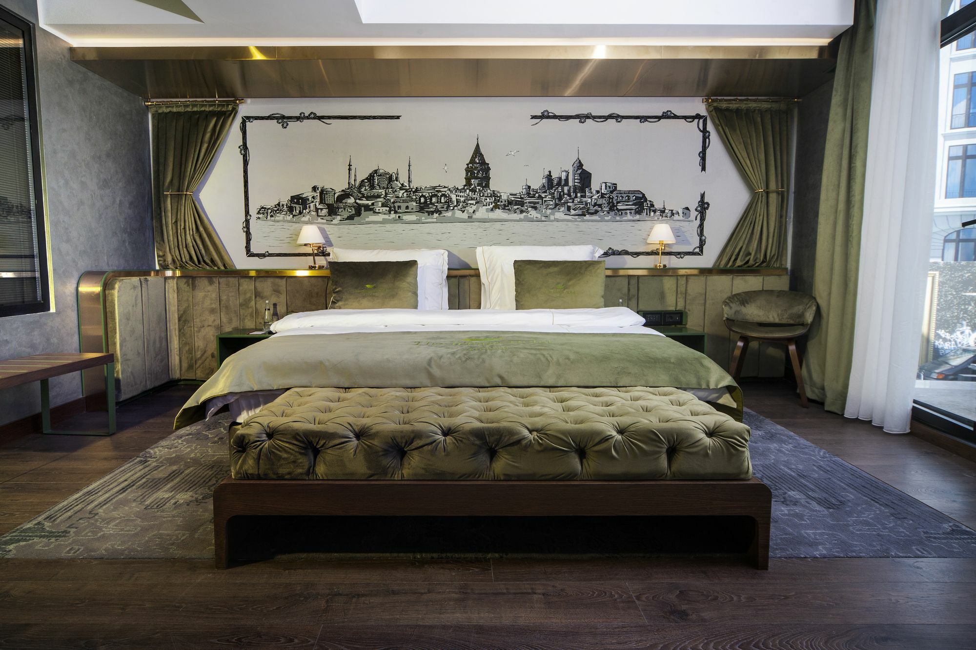 The Wings Hotel 4*