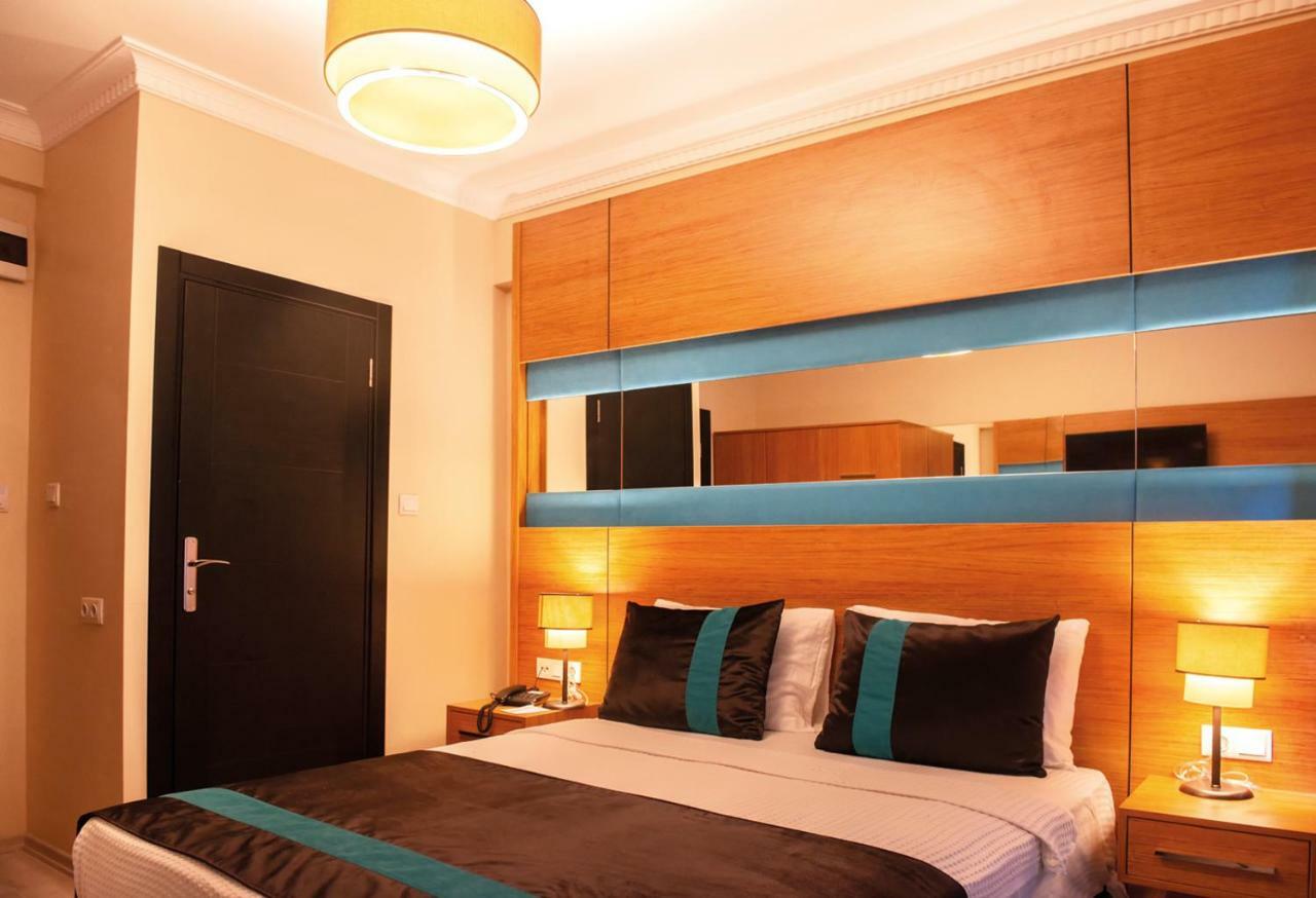 Hotel Karamans Sirkeci 2*