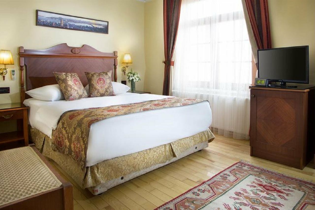Western Empire Palace & Hotel Istanbul