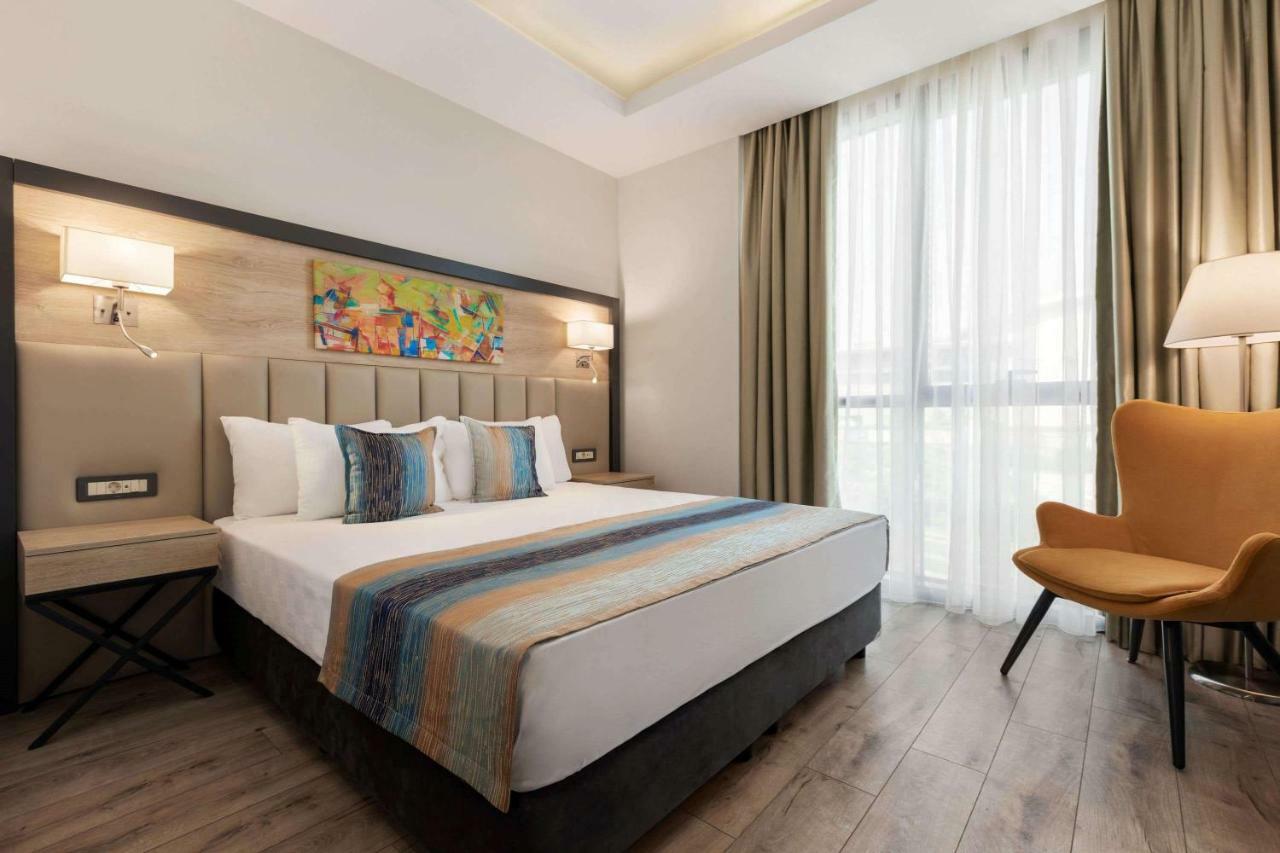 Ramada Encore By Wyndham Basin Express Hotel Istanbul