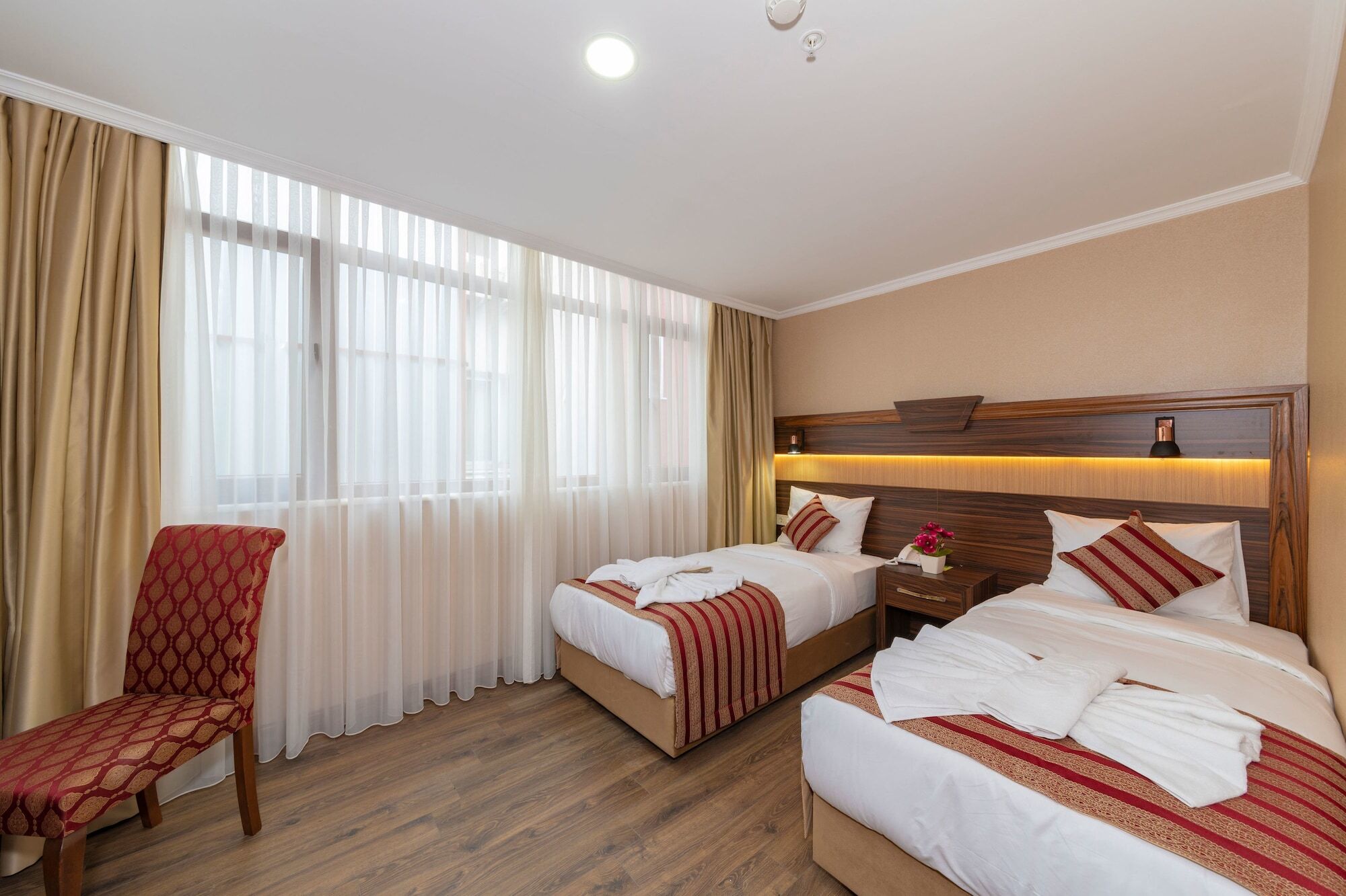 Hotel Vision Deluxe 3*
