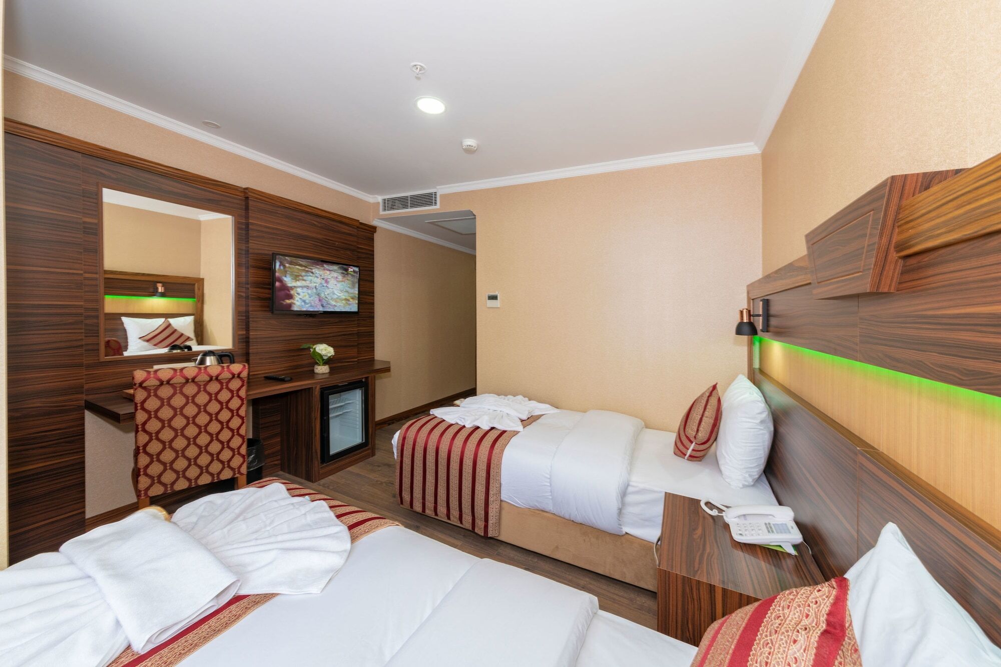 Hotel Vision Deluxe