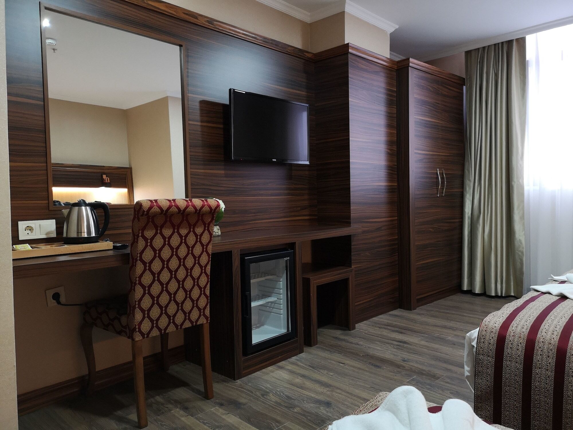 Vision Deluxe 3*